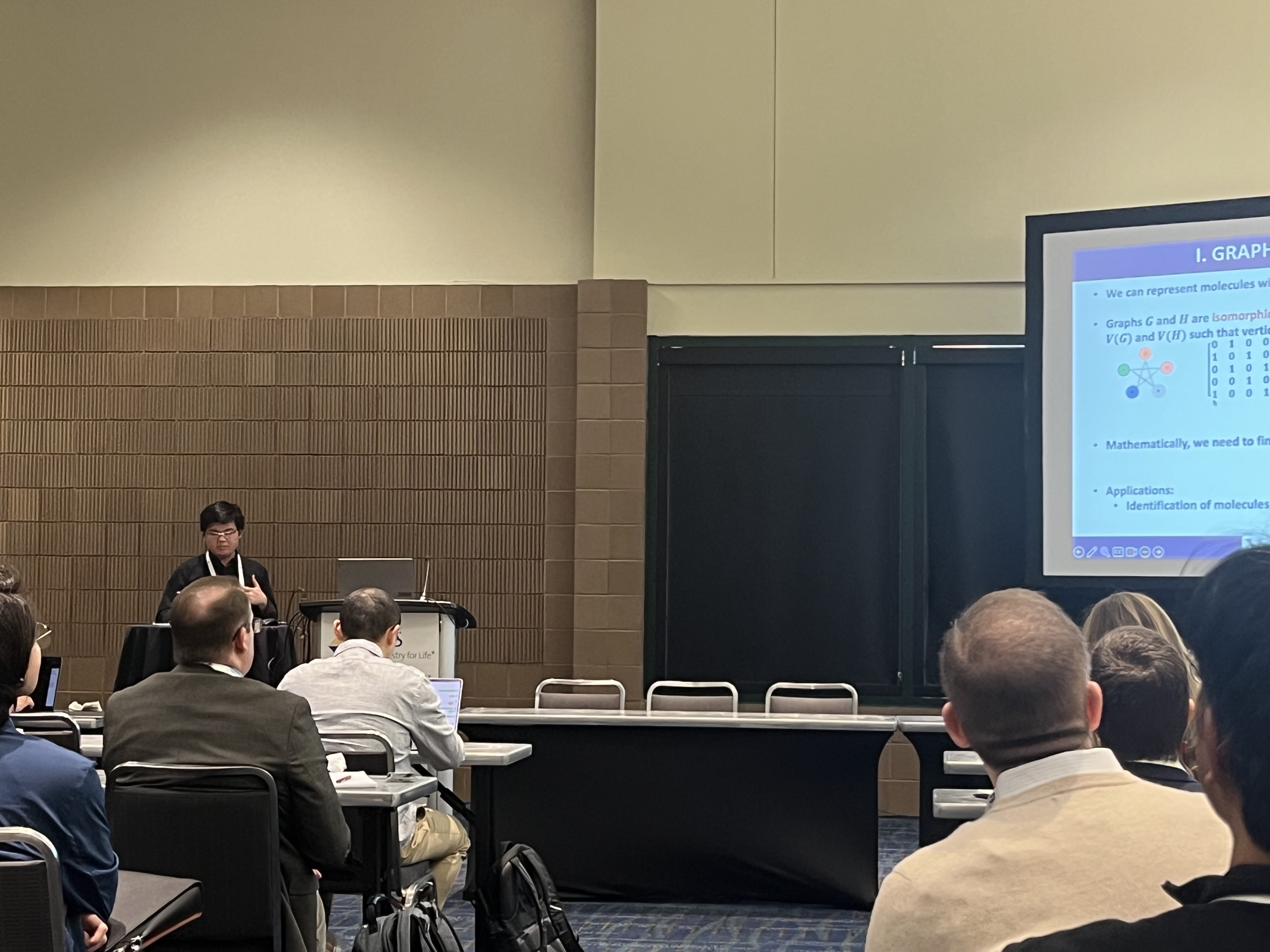 Undergraduate Nam Vu gave a talk at Spring ACS 2024! Detailed News